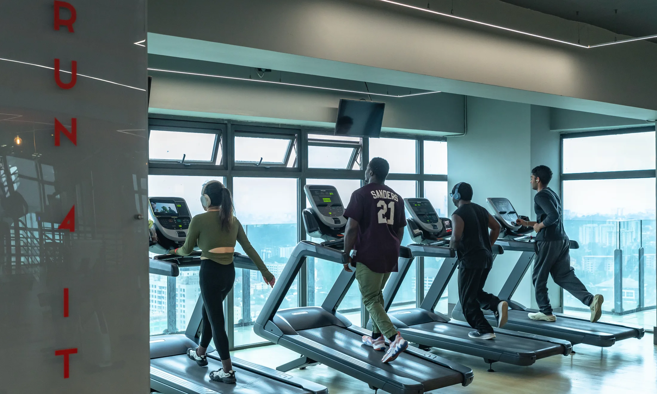 Skyline cardio deck